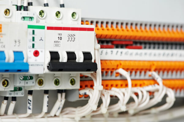 7 tegn på at det er på tide å oppgradere det elektriske anlegget